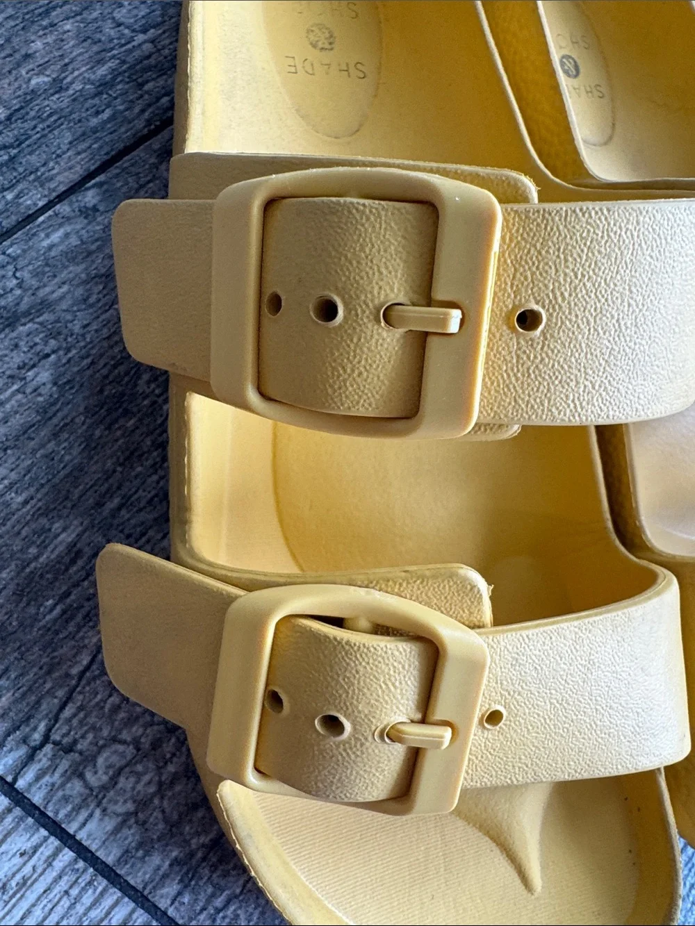 Shade & Shore Kids Yellow Double Buckle Slide Sandals